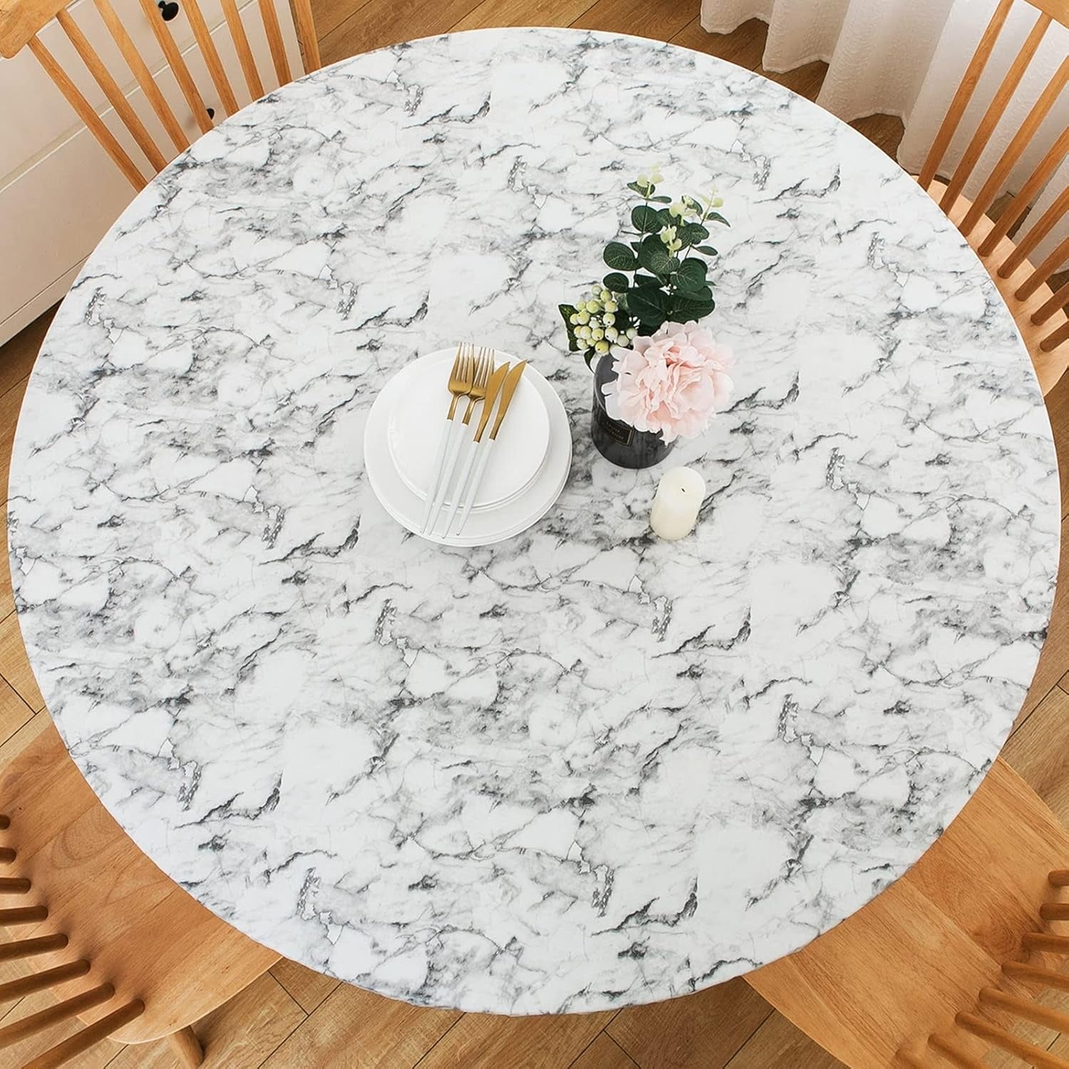 Round Vinyl Fitted Tablecloth with Flannel Backing